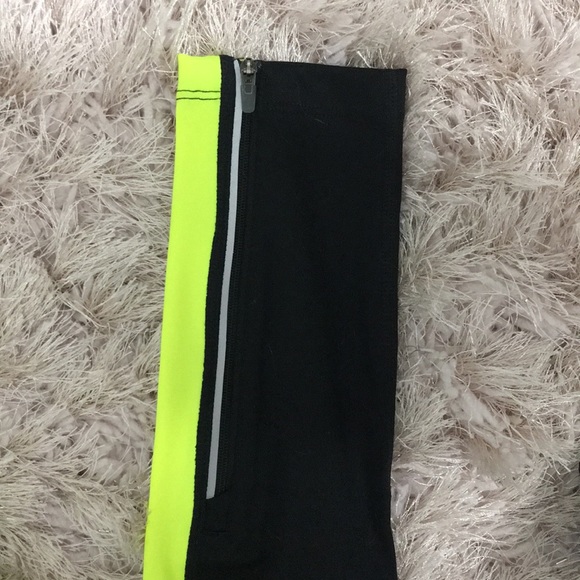 Nike dri-fit pants - Picture 2 of 3